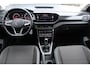 Volkswagen T-Cross 1.5 TSI Style Business 150PK | Incl. 12 maanden Garantie | Achteruitrijcamera | Stoelverwarming | Adaptive cruise | LED Koplampen | Apple CarPlay/Android Auto | Climate controle | Parkeersensoren V+A | Draadloze telefoonlader | Schakelmogelijkheid aan stuurwiel | 17 Inch LMV |