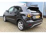 Volkswagen T-Cross 1.5 TSI Style Business 150PK | Incl. 12 maanden Garantie | Achteruitrijcamera | Stoelverwarming | Adaptive cruise | LED Koplampen | Apple CarPlay/Android Auto | Climate controle | Parkeersensoren V+A | Draadloze telefoonlader | Schakelmogelijkheid aan stuurwiel | 17 Inch LMV |