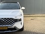 Hyundai Santa Fe 1.6 T-GDI PHEV 265pk Premium Sky 7 P. Automaat / Fabr. garantie  tot 09-2027 ** / Zeven persoons / 1.350 kg trekgewicht /  EAER 58 km / Schuifdak / Leder / HUD / Navi / Apple Carplay Android / 18" LM wielen /
