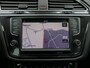 Volkswagen Tiguan 1.4 TSI Comfortline | Panoramadak | Virtual Cockpit | Apple-/Android Carplay | Navigatie | Trekhaak | Parkeersensoren V+A | Stoelverwarming | Climate Control | ACC