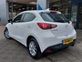 Mazda 2 1.5 Skyactiv-G 90pk Dynamic | 1ste Eigenaar + Origineel NL | Navi | Airco | Cruise | Bluetooth Carkit+Streaming | Pdc | Rijstrooksensor | Standkachel | Mistlampen | 15''lm