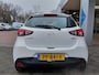 Mazda 2 1.5 Skyactiv-G 90pk Dynamic | 1ste Eigenaar + Origineel NL | Navi | Airco | Cruise | Bluetooth Carkit+Streaming | Pdc | Rijstrooksensor | Standkachel | Mistlampen | 15''lm