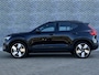 Volvo XC40 Recharge Plus 70 kWh | Adaptive Cruise Control | Dodehoek Detectie | Stoel en Stuurverwarming | 20” | Nubuck Bekleding |