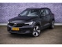 Volvo XC40 Recharge Plus 70 kWh | Adaptive Cruise Control | Dodehoek Detectie | Stoel en Stuurverwarming | 20” | Nubuck Bekleding |