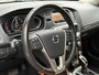 Volvo V40 Cross Country 1.5 T3 Polar+ Luxury | Panoramadak | Lederen bekleding | Camera achter | Stoelverwarming | Par k Assist Pilot | Keyless Entry | Donker getint glas | Alarm | Afn. trekhaak