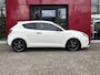 Alfa Romeo MiTo TwinAir 105PK | 17" velgen | Carbon aankleding | parkeersensoren achter