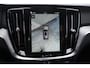 Volvo V60 2.0 T6 Plug-in hybrid AWD Plus Dark Verwarmbare voorruit | Contourstoelen | Trekhaak | Harman/Kardon | 360 camera | Pilot Assist