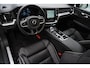 Volvo V60 2.0 T6 Plug-in hybrid AWD Plus Dark Verwarmbare voorruit | Contourstoelen | Trekhaak | Harman/Kardon | 360 camera | Pilot Assist