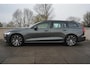 Volvo V60 2.0 T6 Plug-in hybrid AWD Plus Dark Verwarmbare voorruit | Contourstoelen | Trekhaak | Harman/Kardon | 360 camera | Pilot Assist