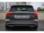 Volvo V60 2.0 T6 Plug-in hybrid AWD Plus Dark Verwarmbare voorruit | Contourstoelen | Trekhaak | Harman/Kardon | 360 camera | Pilot Assist