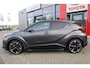 Toyota C-HR 2.0 HYBRID 184PK GR-SPORT APPLE/ANDROID P-SENSOREN JBL-AUDIO ALL-SEASONS STOELVERWARM.19"LM-VELGEN TREEPLANKEN NL-AUTO