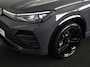 Volkswagen Tiguan 1.5 eHybrid R-Line Edition 204 pk Automaat (DSG) | Verlengde garantie | Navigatie | Panoramadak | Trekhaak (wegklapbaar) | Parkeersensoren (Park assist) | Achteruitrijcamera | Black Style pakket | R-Line |