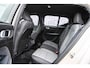 Volvo XC40 2.0 B4 Plus Dark | Trekhaak | Adaptive Cruise Control | Dode hoek detectie BLIS | Harman/Kardon audio | Elektrische stoelverstelling | Stoel- en stuurverwarming | Verwarmde Voorruit |