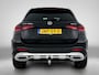 Mercedes-Benz GLC 300 e 4MATIC AMG Plug-In Hybride AMG Line | Trekhaak | Digital Licht | 20 Inch AMG Velgen | Stuur en Stoelverwarming. Inclusief 24 maanden MB Certified garantie voor Europa.