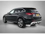 Mercedes-Benz GLC 300 e 4MATIC AMG Plug-In Hybride AMG Line | Trekhaak | Digital Licht | 20 Inch AMG Velgen | Stuur en Stoelverwarming. Inclusief 24 maanden MB Certified garantie voor Europa.