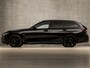 BMW 3-Serie Touring 330e M Sport 293Pk Automaat (KUIPSTOELEN, PANORAMADAK, HEAD-UP DISPLAY, HARMAN/KARDON, ADAPTIVE CRUISE, M SPORTSTOELEN, SFEERVERLICHTING, ELEK ACHTERKLEP, APPLE CARPLAY, KEYLESS, CAMERA, NIEUWSTAAT)