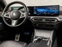 BMW 3-Serie Touring 330e M Sport 293Pk Automaat (KUIPSTOELEN, PANORAMADAK, HEAD-UP DISPLAY, HARMAN/KARDON, ADAPTIVE CRUISE, M SPORTSTOELEN, SFEERVERLICHTING, ELEK ACHTERKLEP, APPLE CARPLAY, KEYLESS, CAMERA, NIEUWSTAAT)