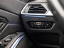 BMW 3-Serie Touring 330e M Sport 293Pk Automaat (KUIPSTOELEN, PANORAMADAK, HEAD-UP DISPLAY, HARMAN/KARDON, ADAPTIVE CRUISE, M SPORTSTOELEN, SFEERVERLICHTING, ELEK ACHTERKLEP, APPLE CARPLAY, KEYLESS, CAMERA, NIEUWSTAAT)
