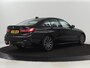 BMW 3-Serie 318i M Sport | 26.200km NAP | Trekhaak | Stoelverwarming | Camera | Sfeerverlichting | Carplay | Sportstoelen | Adaptief LED | Navigatie | Live Cockpit | Climate control | Park Assist