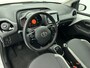 Toyota Aygo 1.0 VVT-i x-play | Airconditioning | Achteruitrijcamera | Cruise control |