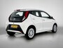 Toyota Aygo 1.0 VVT-i x-play | Airconditioning | Achteruitrijcamera | Cruise control |