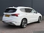 Hyundai Santa Fe 1.6 T-GDI HEV Premium Plus Sky 5P / Navigatie / 1650 trekgewicht / Elektrische stoelverstelling met Geheugenfunctie / Achteruitrijcamera / Stoelverwarming / Schuif- Kantel dak /