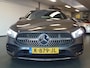 Mercedes-Benz A-klasse 160 Advantage AMG pakket!! Full options, Navigatie, Achteruitrijcamera,  Pdc V/A, Xenon, Sportstoelen, Alcantara/Leder, Led verlichting, Cruise controle, Lm velgen 18'', Nederlandse auto!! Bovag afleverpakket 695,-