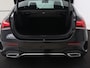 Mercedes-Benz A-klasse 200 AMG | Two-Tone Leder | Stoelverwarming | Carplay | Camera | Navigatie | Park Assist | Full LED | Climate control | Cruise control