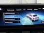 Mercedes-Benz A-klasse 200 AMG | Two-Tone Leder | Stoelverwarming | Carplay | Camera | Navigatie | Park Assist | Full LED | Climate control | Cruise control