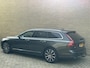 Volvo V90 2.0 T6 340pk AWD Inscription | Pilot assist | Adaptieve cruise | Virtual cockpit | Camera | Wegklapbare trekhaak | Dodehoekdetectie | Leder | Navigatie | Apple CarPlay | Stoel&stuurverwarming | Elektrische verstelbare stoelen met memory | 19 inch LMV | Elektrische achterklep | Volledig onderhouden