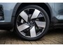 Volvo C40 Recharge Plus 69 kWh | Adaptieve cruise control | Panorama dak | Stoel/stuurverwarming | Blis | 20" | Keyless entry |
