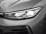 Volkswagen Passat Variant 1.5 eHybrid 272pk DSG R-Line Edition · Keyless · 360 Camera · Elek. Trekhaak · Elek.Achterklep · Apple/Android Car Play · 18'' Inch · Garantie t/m Augustus 2026