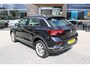 Volkswagen T-Roc 1.5 TSI Sport | DSG Versnellingsbak | Parkeersensoren voor en achter | Airco | Radio | Auto-Hold | Lichtmetalen velgen | | Airco (automatisch) | Lichtmetalen velgen 17" | Multimedia-voorbereiding