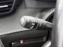 Peugeot 2008 SUV Allure Pack 100pk | Navigatie | Achteruitrijcamera | 3D Cockpit | Stoelverwarming | Climate Control | Cruise Control | Parkeersensoren v+a | Keyless | Bluetooth | Apple CarPlay / Android Auto | DAB+ radio | Elektrisch inklapbare spiegels | Donker getint glas | 17" lichtmetalen velgen |