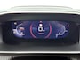 Peugeot 2008 SUV Allure Pack 100pk | Navigatie | Achteruitrijcamera | 3D Cockpit | Stoelverwarming | Climate Control | Cruise Control | Parkeersensoren v+a | Keyless | Bluetooth | Apple CarPlay / Android Auto | DAB+ radio | Elektrisch inklapbare spiegels | Donker getint glas | 17" lichtmetalen velgen |
