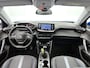 Peugeot 2008 SUV Allure Pack 100pk | Navigatie | Achteruitrijcamera | 3D Cockpit | Stoelverwarming | Climate Control | Cruise Control | Parkeersensoren v+a | Keyless | Bluetooth | Apple CarPlay / Android Auto | DAB+ radio | Elektrisch inklapbare spiegels | Donker getint glas | 17" lichtmetalen velgen |