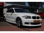 BMW 1-Serie (e87) 135i Coupé 306pk | Handbak | TOPPER !! | Schuifdak | A/C | Stoelverwarming | PDC | Leuk |