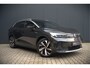 Volkswagen ID.4 First 77 kWh | Stoelverwarming | Stuurverwarming | Trekhaak | Warmtepomp | Adaptive Cruise Control | Navigatie | Apple Carplay | Keyless | Camera | Parkersensoren |
