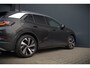Volkswagen ID.4 First 77 kWh | Stoelverwarming | Stuurverwarming | Trekhaak | Warmtepomp | Adaptive Cruise Control | Navigatie | Apple Carplay | Keyless | Camera | Parkersensoren |