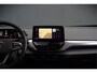 Volkswagen ID.4 First 77 kWh | Stoelverwarming | Stuurverwarming | Trekhaak | Warmtepomp | Adaptive Cruise Control | Navigatie | Apple Carplay | Keyless | Camera | Parkersensoren |