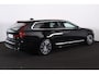 Volvo V90 T6 Recharge AWD Core Bright - IntelliSafe Assist & Surround - 360º Camera - Harman/Kardon audio - Verwarmde voorstoelen, stuur & achterbank - Parkeersensoren voor & achter - Extra getint glas - Elektr. inklapbare trekhaak - 18' LMV