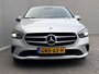 Mercedes-Benz B-klasse 180 Business Solution Luxury Automaat / Virtual Cockpit / Navigatie / Stoelverwarming / Elektrische klep / Apple Carplay Android / 17"LM wielen met All Season banden /