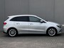 Mercedes-Benz B-klasse 180 Business Solution Luxury Automaat / Virtual Cockpit / Navigatie / Stoelverwarming / Elektrische klep / Apple Carplay Android / 17"LM wielen met All Season banden /
