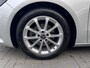 Mercedes-Benz B-klasse 180 Business Solution Luxury Automaat / Virtual Cockpit / Navigatie / Stoelverwarming / Elektrische klep / Apple Carplay Android / 17"LM wielen met All Season banden /