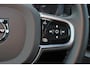 Volvo XC60 T8 Recharge AWD Ultra Black Edition - Panorama/schuifdak - IntelliSafe Assist & Surround - 360º Camera - Harman/Kardon audio - Adaptieve LED koplampen - Verwarmde voorstoelen, stuur & achterbank - Parkeersensoren voor & achter - Elektr. bedienb. voorstoelen met geheugen - Head up display - Draadloze tel. lader - Extra getint glas - 21' LMV