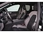 Volvo XC60 T8 Recharge AWD Ultra Black Edition - Panorama/schuifdak - IntelliSafe Assist & Surround - 360º Camera - Harman/Kardon audio - Adaptieve LED koplampen - Verwarmde voorstoelen, stuur & achterbank - Parkeersensoren voor & achter - Elektr. bedienb. voorstoelen met geheugen - Head up display - Draadloze tel. lader - Extra getint glas - 21' LMV