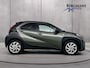 Toyota Aygo X // 1.0 VVT-i S-CVT Play // APPLE CARPLAY // CAMERA // STOEL VERWARMING //