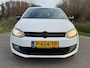 Volkswagen Polo 1.4-16V Highline / Airco-Clima / Cruise Control / Radio-CD / Voorstoelverwarming / PDC / Zwarte LMV'