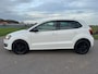 Volkswagen Polo 1.4-16V Highline / Airco-Clima / Cruise Control / Radio-CD / Voorstoelverwarming / PDC / Zwarte LMV'