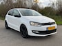 Volkswagen Polo 1.4-16V Highline / Airco-Clima / Cruise Control / Radio-CD / Voorstoelverwarming / PDC / Zwarte LMV'